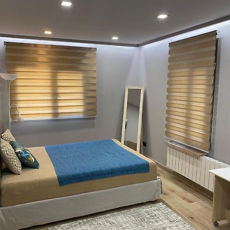 Tomas Apartamentos Sagaro Сан-Фаліу-да-Ґішулс Екстер'єр фото