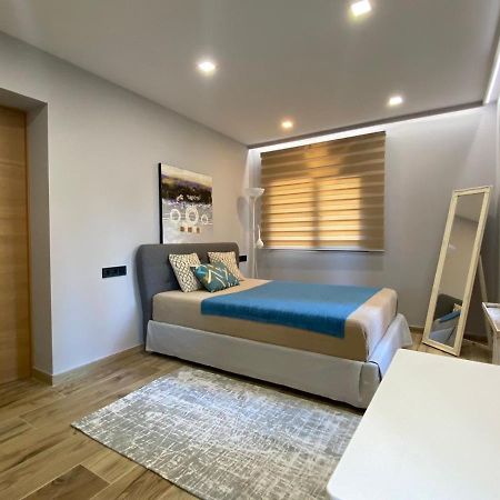 Tomas Apartamentos Sagaro Сан-Фаліу-да-Ґішулс Екстер'єр фото