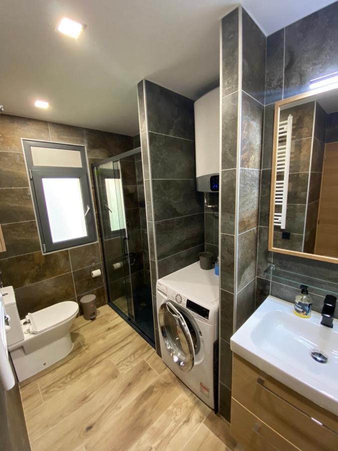 Tomas Apartamentos Sagaro Сан-Фаліу-да-Ґішулс Екстер'єр фото