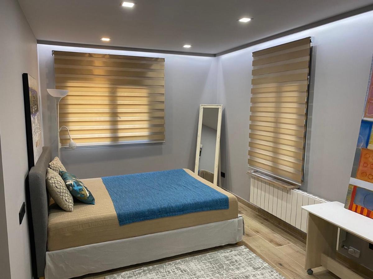 Tomas Apartamentos Sagaro Сан-Фаліу-да-Ґішулс Екстер'єр фото